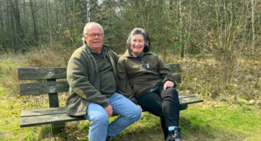 Geschonken rust: De bankjes van het Luntersche Buurtbosch en hun verhalen